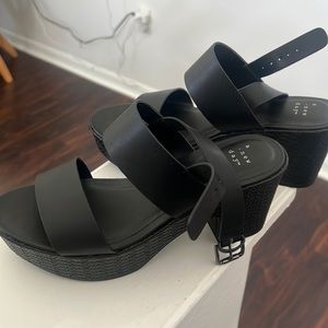 A new day chunky sandal heels size 7.5